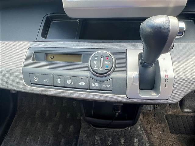 HONDA FREED HYBRID 2013 Image 31