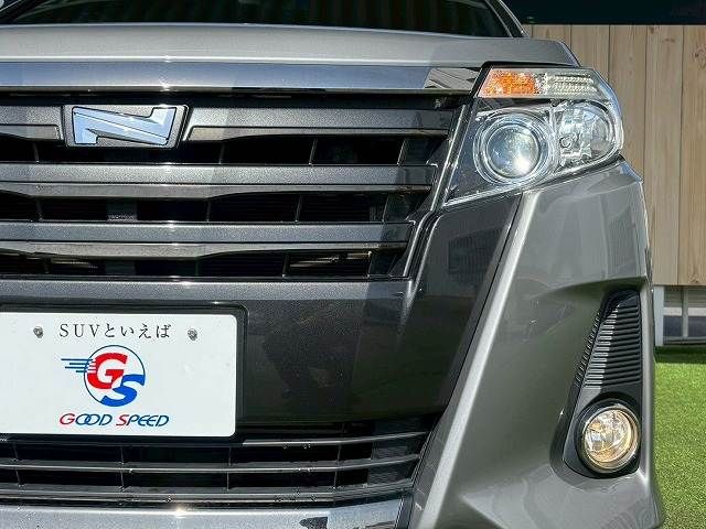 TOYOTA NOAH 2017 Image 31