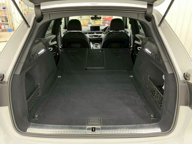 AUDI A4 AVANT 2019 Image 31