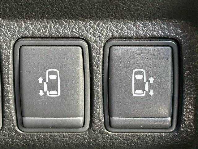 NISSAN ELGRAND 2019 Image 31