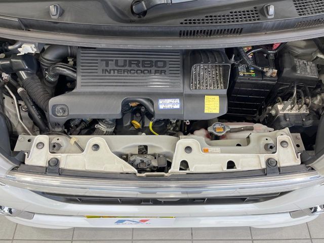 DAIHATSU TANTO CUSTOM 2015 Image 31