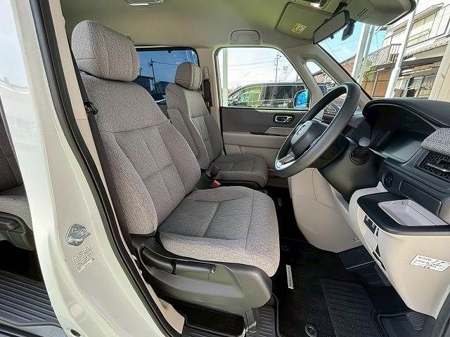 HONDA STEPWAGON E:HEV 2023 Image 31