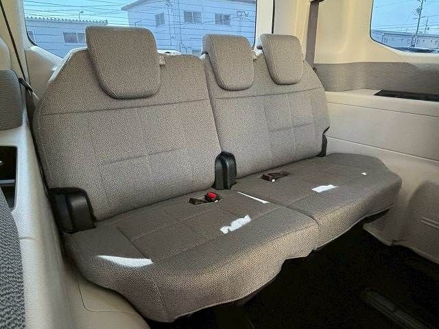 HONDA STEPWAGON E:HEV 2023 Image 31