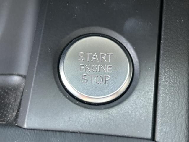 AUDI A4 AVANT 2018 Image 31