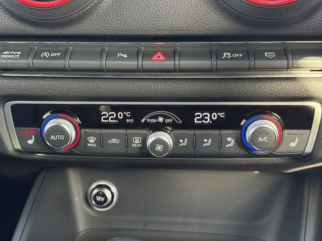 AUDI S3 SPORTBACK 2018 Image 31