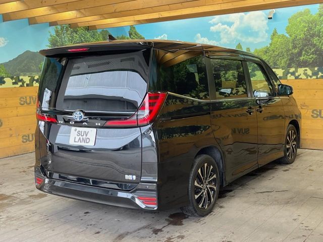 TOYOTA NOAH HYBRID 2023 Image 31