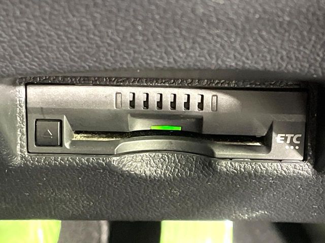 TOYOTA PRIUS 2017 Image 31