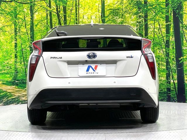 TOYOTA PRIUS 2017 Image 31