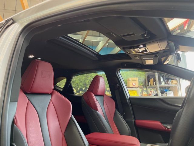 TOYOTA LEXUS NX350H 2023 Image 31