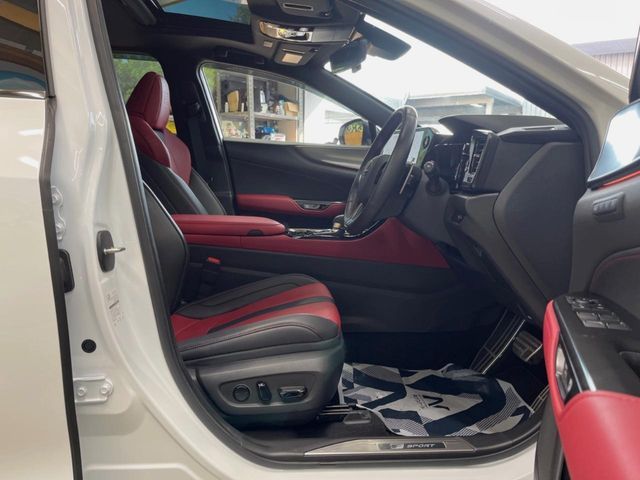 TOYOTA LEXUS NX350H 2023 Image 31