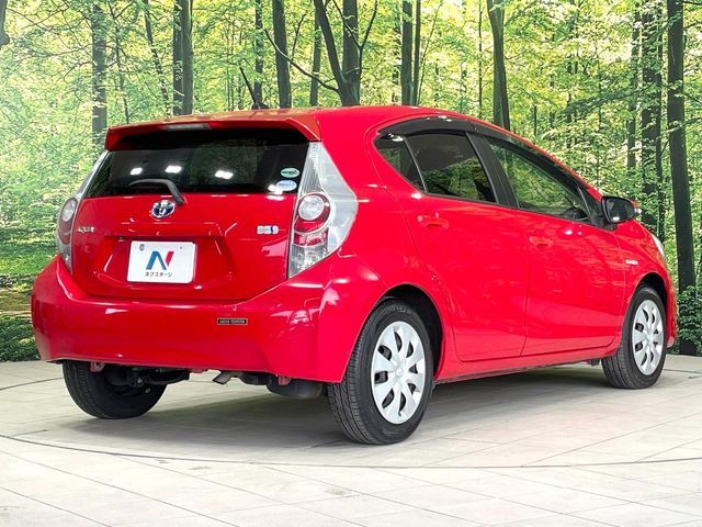 TOYOTA AQUA 2014 Image 31