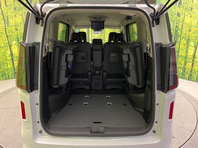 NISSAN SERENA  WG 2023 Image 31