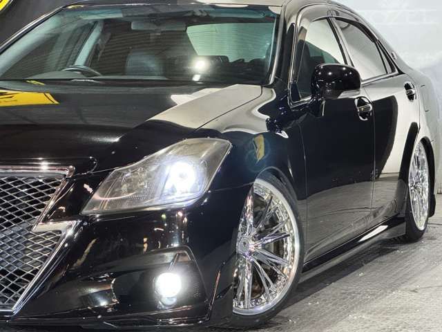 TOYOTA CROWN SEDAN 2010 Image 31