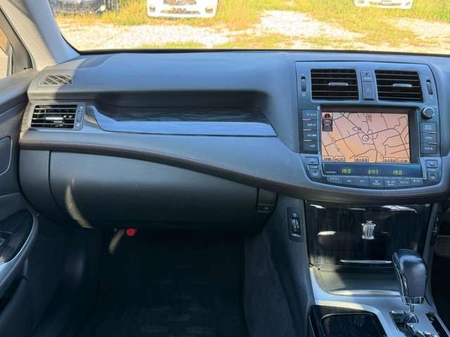 TOYOTA CROWN SEDAN 2010 Image 31