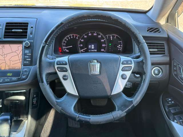 TOYOTA CROWN SEDAN 2010 Image 31