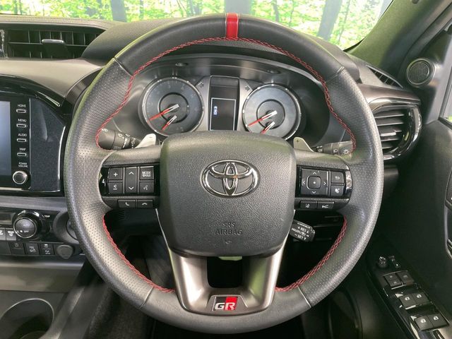 TOYOTA HILUX 4WD 2023 Image 31