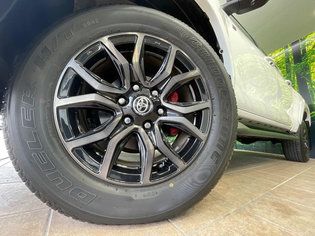 TOYOTA HILUX 4WD 2023 Image 31