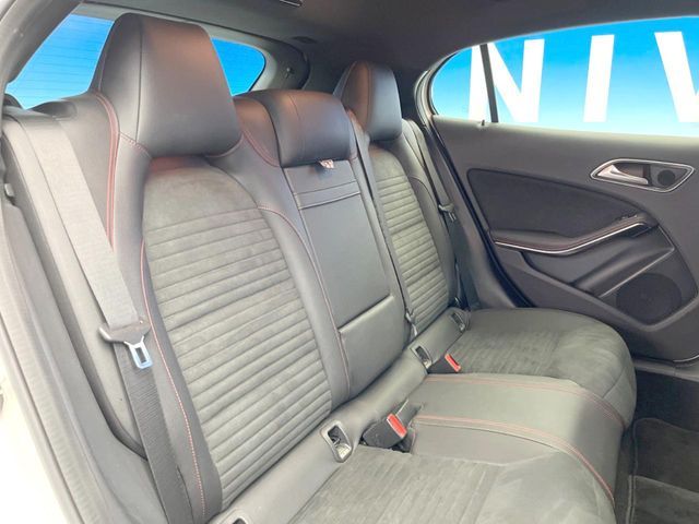 MERCEDES BENZ GLA CL 2016 Image 31