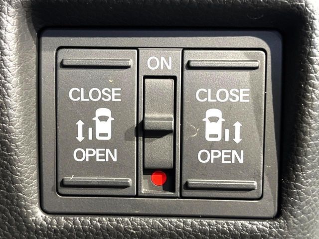 HONDA N BOX CUSTOM 2021 Image 31