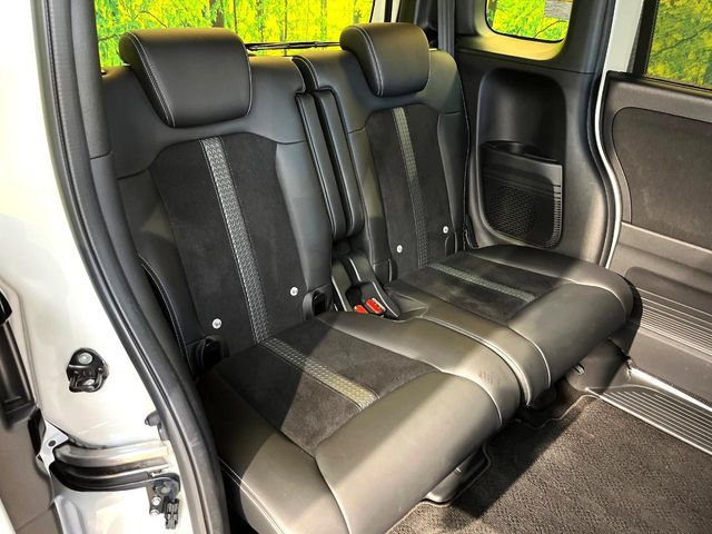 HONDA N BOX CUSTOM 2021 Image 31