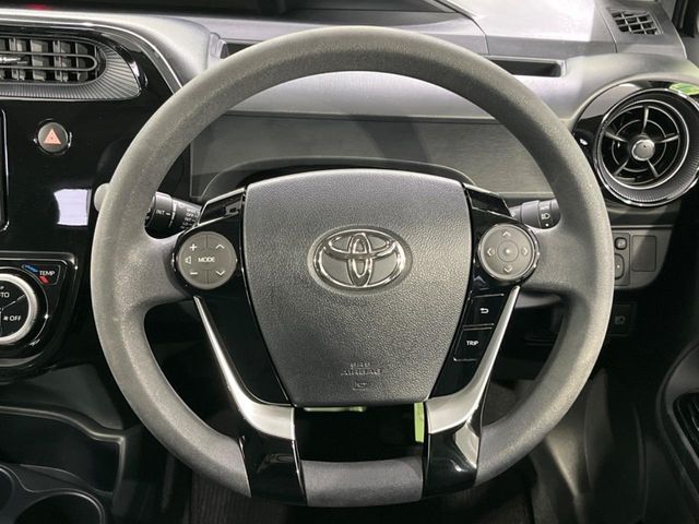 TOYOTA AQUA 2018 Image 31