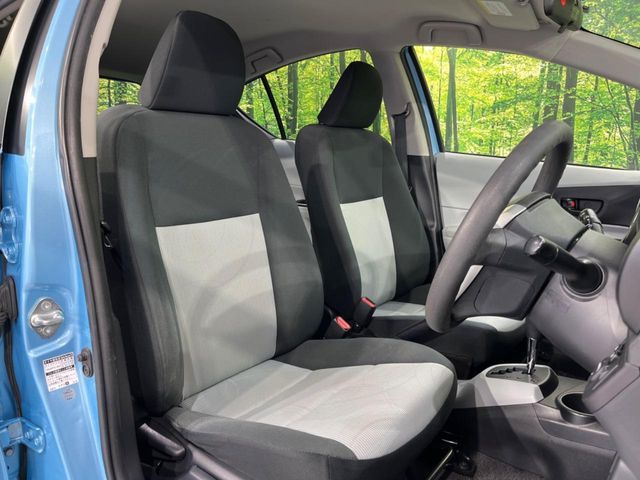 TOYOTA AQUA 2012 Image 31