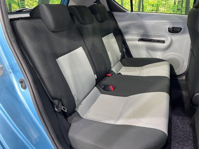 TOYOTA AQUA 2012 Image 31