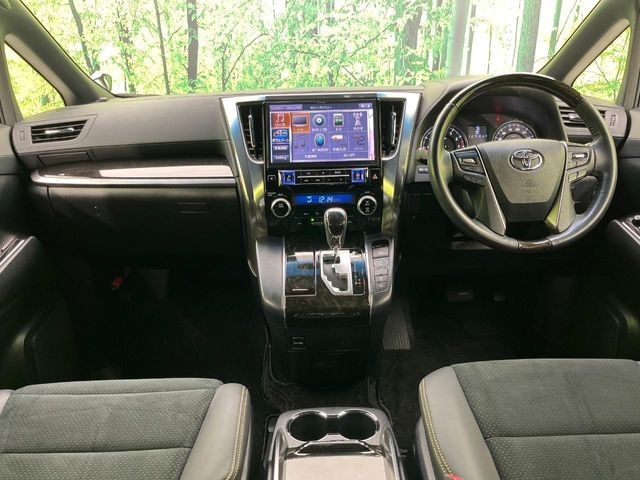 TOYOTA VELLFIRE 2017 Image 31