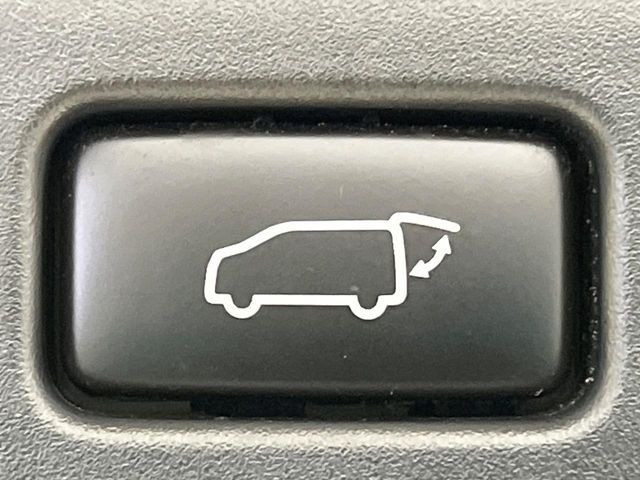 TOYOTA VELLFIRE 2017 Image 31