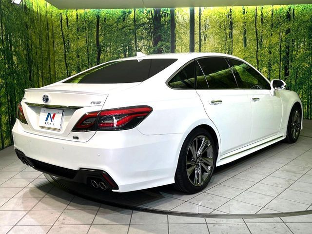 TOYOTA CROWN SEDAN HYBRID 2021 Image 31