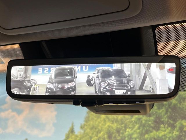 TOYOTA RAV4 HYBRID 4WD 2023 Image 31