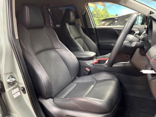 TOYOTA RAV4 HYBRID 4WD 2023 Image 31