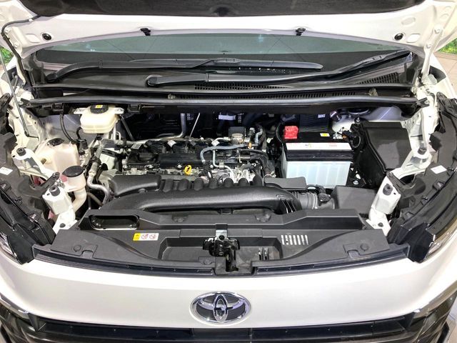 TOYOTA VOXY 2023 Image 31