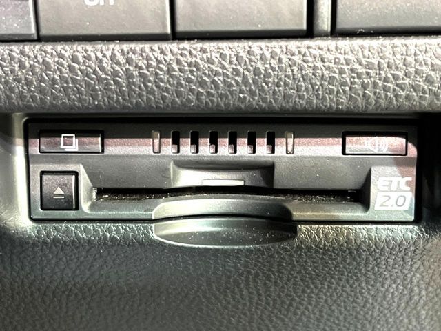 TOYOTA HARRIER 2WD 2020 Image 31