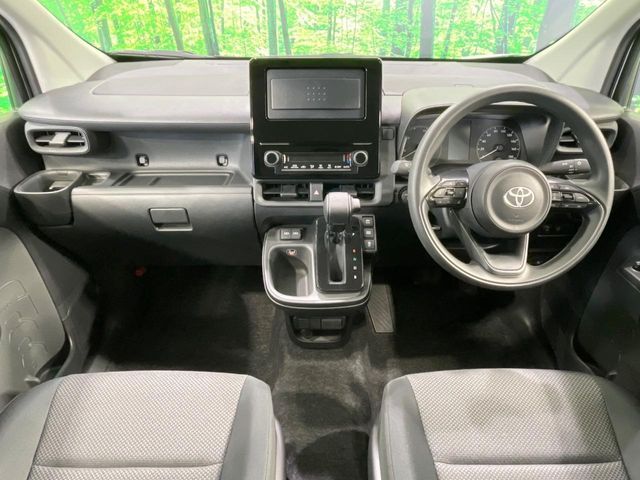 TOYOTA SIENTA HYBRID 2025 Image 31