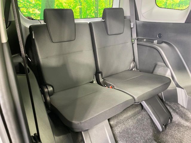 TOYOTA SIENTA HYBRID 2025 Image 31