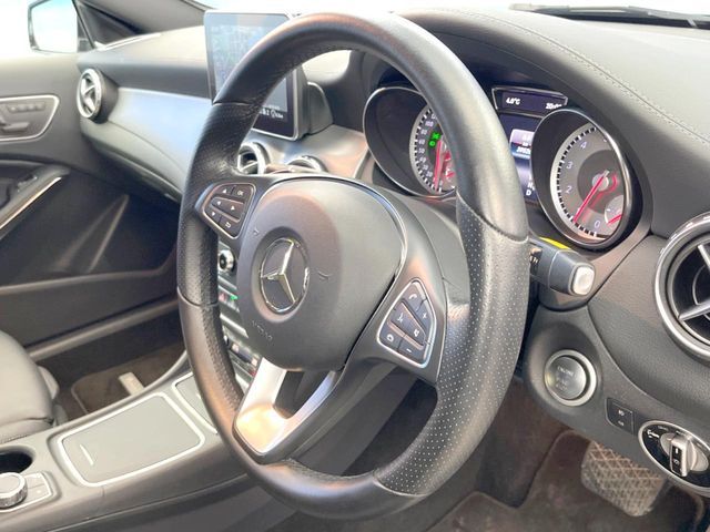 MERCEDES BENZ GLA CL 2016 Image 31