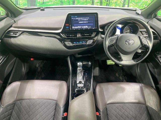 TOYOTA C-HR 2017 Image 31