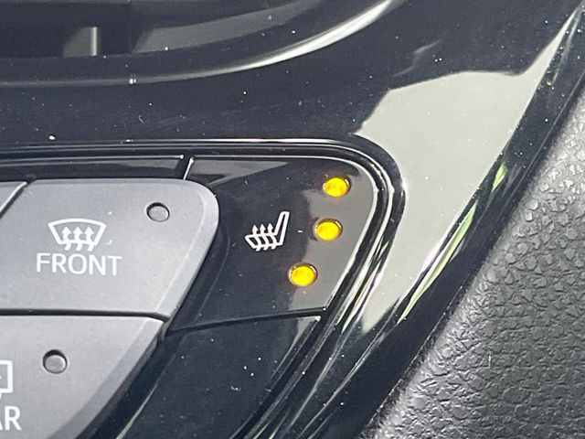 TOYOTA C-HR 2017 Image 31