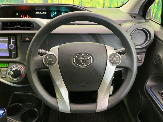 TOYOTA AQUA 2013 Image 31