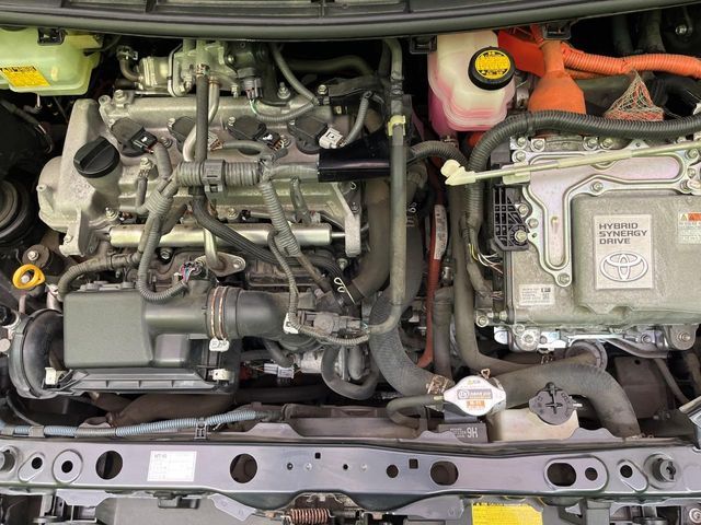 TOYOTA AQUA 2013 Image 31