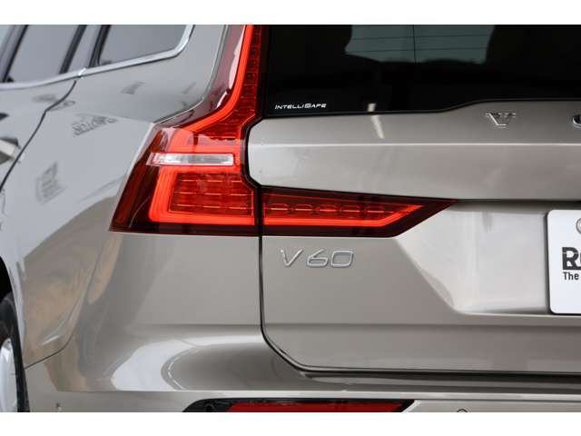 VOLVO V60 2020 Image 31