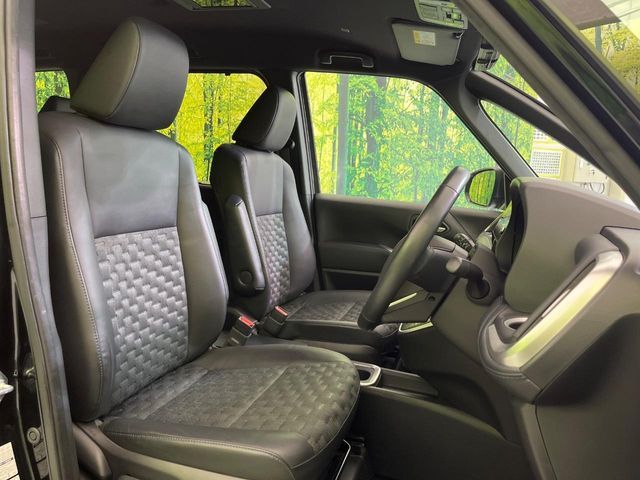 TOYOTA VOXY HYBRID 2022 Image 31