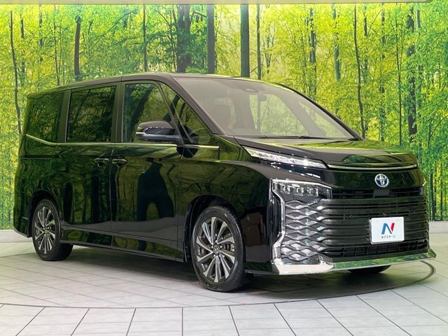 TOYOTA VOXY HYBRID 2022 Image 31