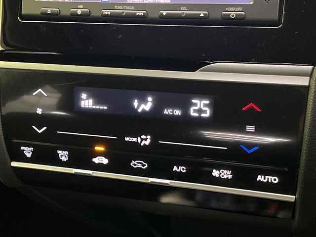 HONDA FIT HYBRID 2013 Image 31