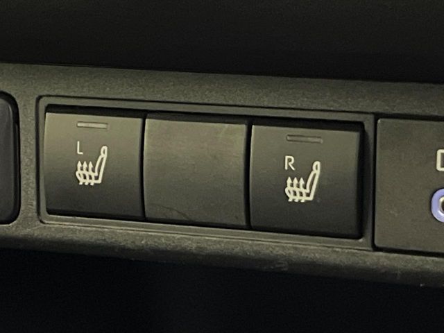 TOYOTA YARIS CROSS HYBRID 2025 Image 31