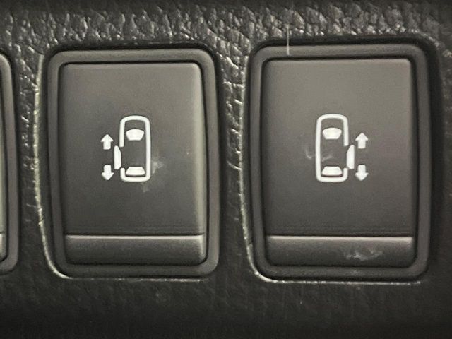 NISSAN ELGRAND 2017 Image 31