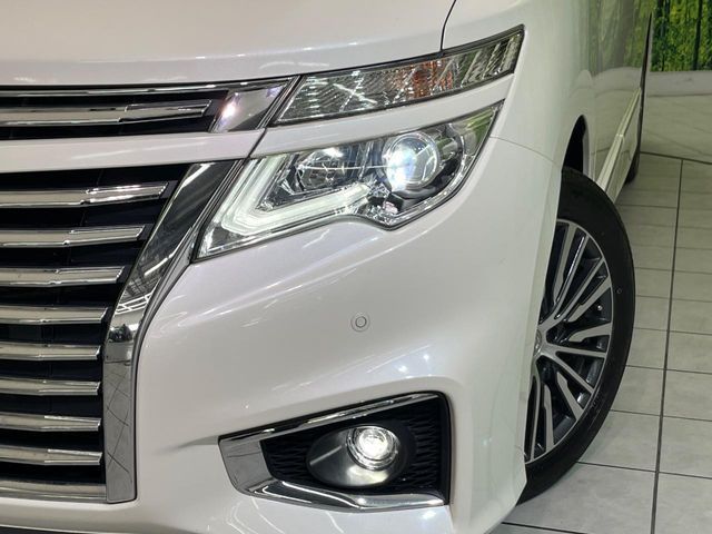 NISSAN ELGRAND 2017 Image 31