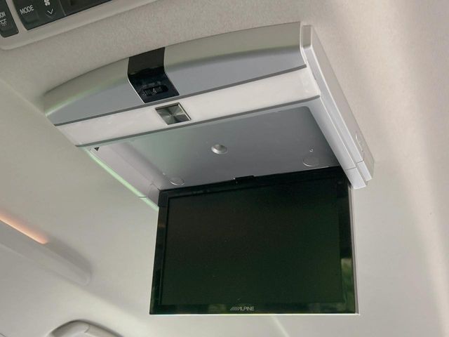 TOYOTA VELLFIRE 2011 Image 31