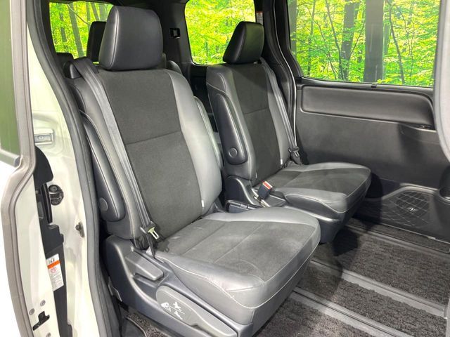 TOYOTA NOAH 2019 Image 31